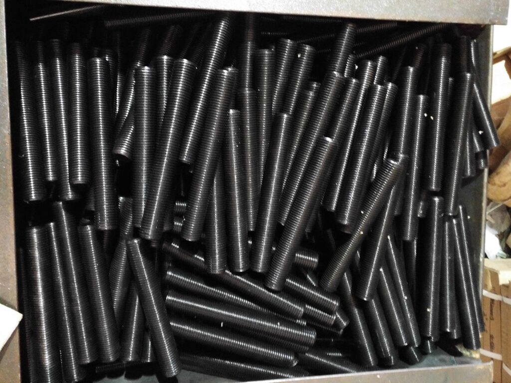 Alloy steel stud bolts